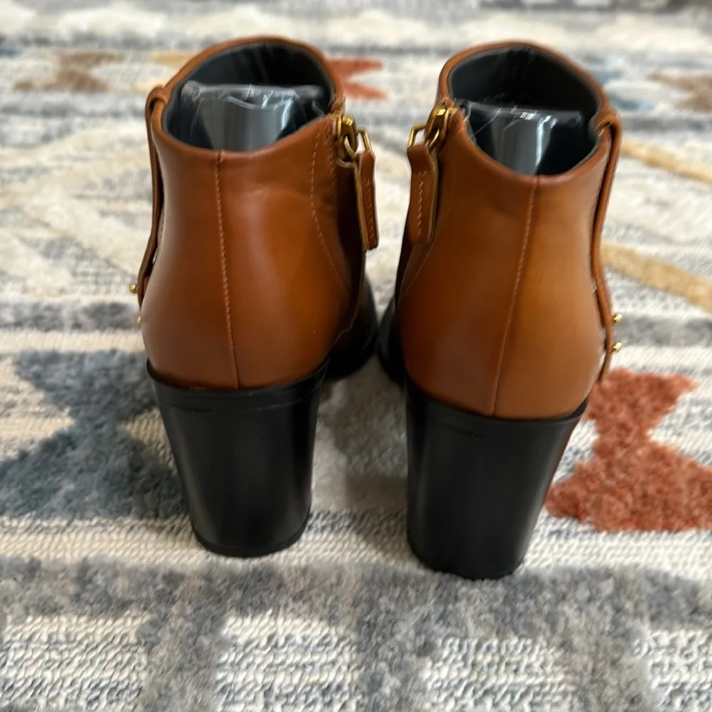 Franco Sarto Vivica Square Toe Ankle Bootie Cognac Brown Size 8.5
